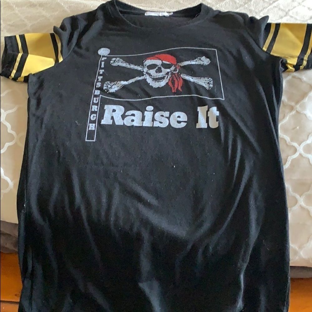 Pittsburgh Pirates tee